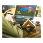 جا دستمال کاغذی چوبی مثلثی پانچ وایت پلیت کد 8072 یک عددی - تصویر 4